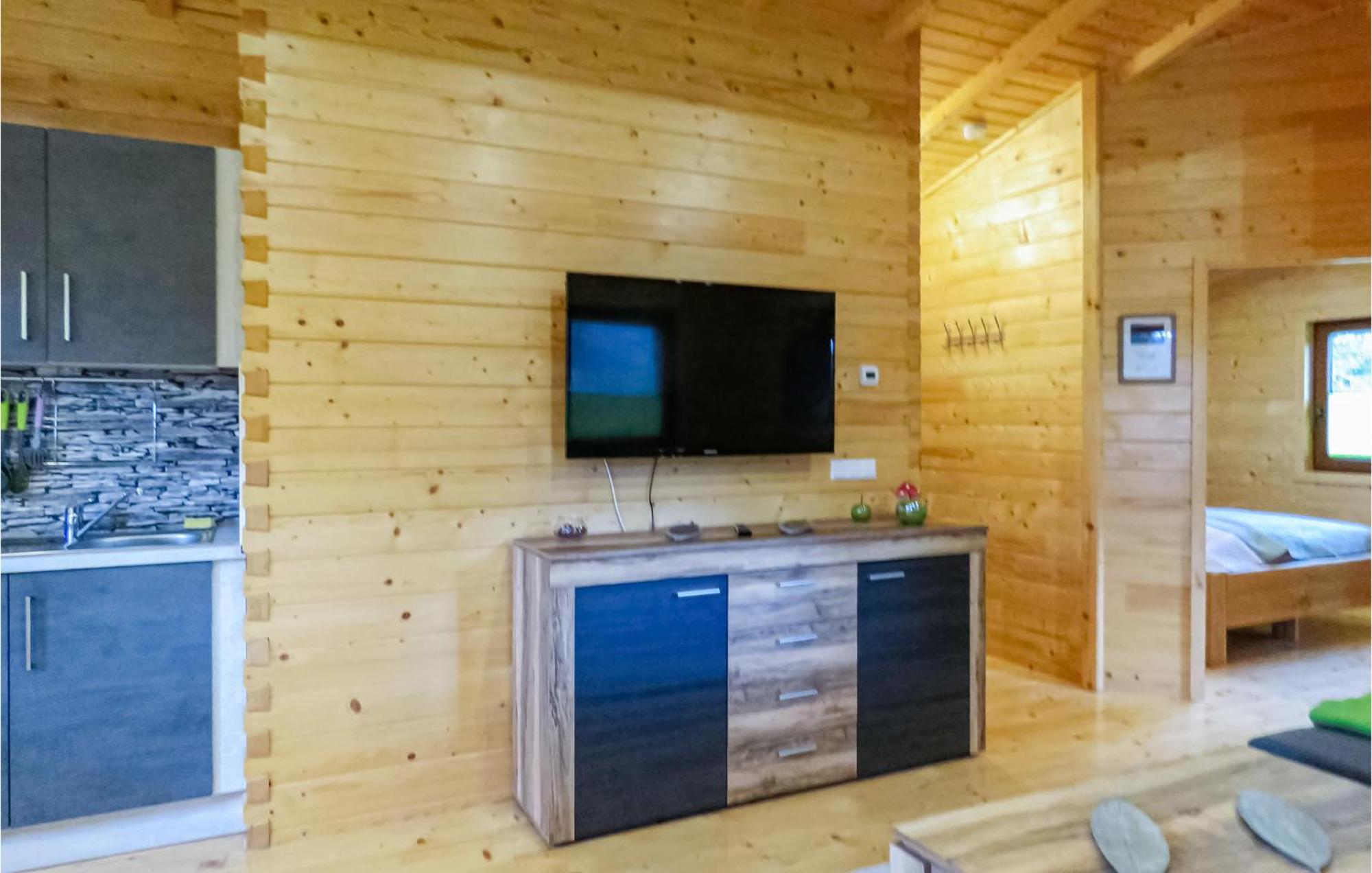 Lovely Home In Merzalben With Wifi Exterior photo