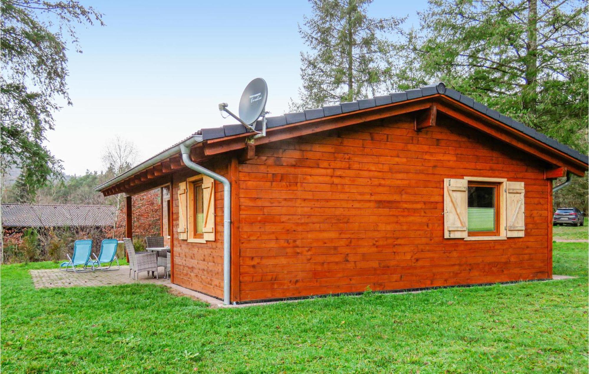 Lovely Home In Merzalben With Wifi Exterior photo